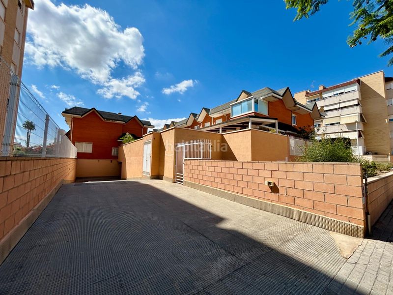 Foto f81dd1fd-14d2-420d-a3bc-3c0d7cfe0129. Casa amb calefacció aparcament piscina a Ciutat Jardí - Torreta Verdí Elche / Elx