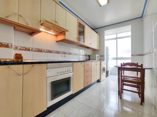 Location Appartement  Calle fray jaume torres. Todo exterior completamente equipado  ceu