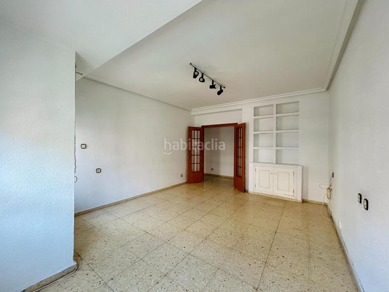 Foto ffbf506a-ce3c-4802-8645-f99348f69792. Flat in Reina Victoria - Miguel Hernández Elche / Elx