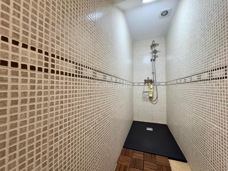 Foto e7dbeff8-2af1-4367-b4af-b074613b10f7. Alquiler local comercial traspaso clínica estética completamente montada en Elche / Elx