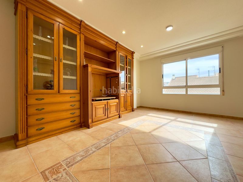 Foto c0d1f3e4-78d5-468e-bb66-71218d7fa6e1. Pis a La Coca-La Nia-Vistahermosa Aspe