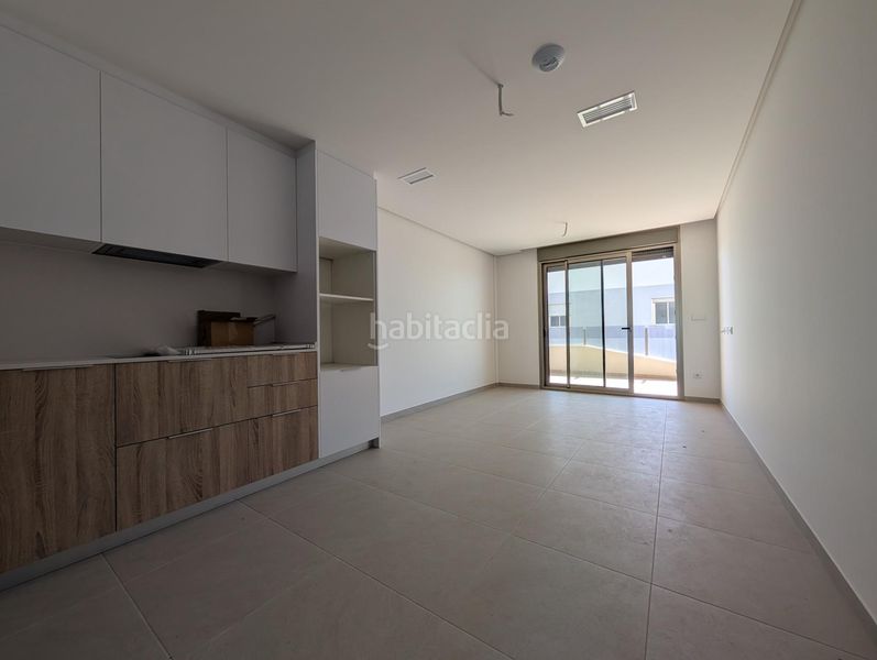 Foto 5ffb0001-89b9-4b57-8911-6a84f3c54b19. Àtic amb aparcament piscina a Playa Tamarit-Playa Lissa Santa Pola