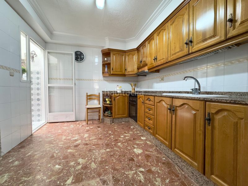 Foto 343d2fff-70b7-4c03-9fda-78d9e5dd8c38. Casa amb calefacció a Prosperidad Aspe