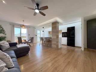 Flat  Avenida juan carlos i. Completamente reformado de 110 m2 con terraza, vistas panorámica