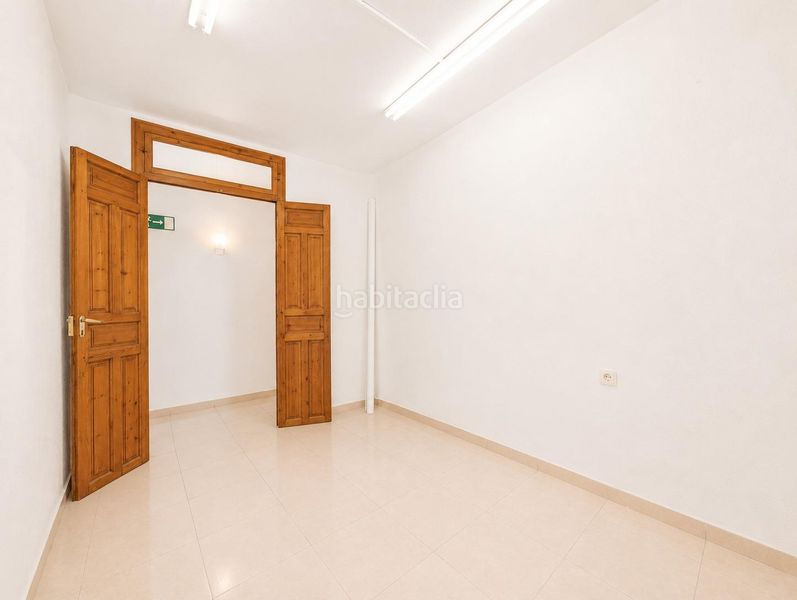 Foto f23b9bf9-d777-46ec-bbab-a41194729fdc. Pis a Barrio del Centro Alicante