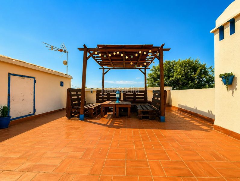 Foto 7614e2b2-c29c-4c6a-a05d-afeef3b789a5. Casa amb aparcament piscina a Los Arenales del Sol Elche / Elx