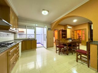 Casa  Calle covadonga. Casa unifamiliar con infinitas posibilidades junto al paseo de l