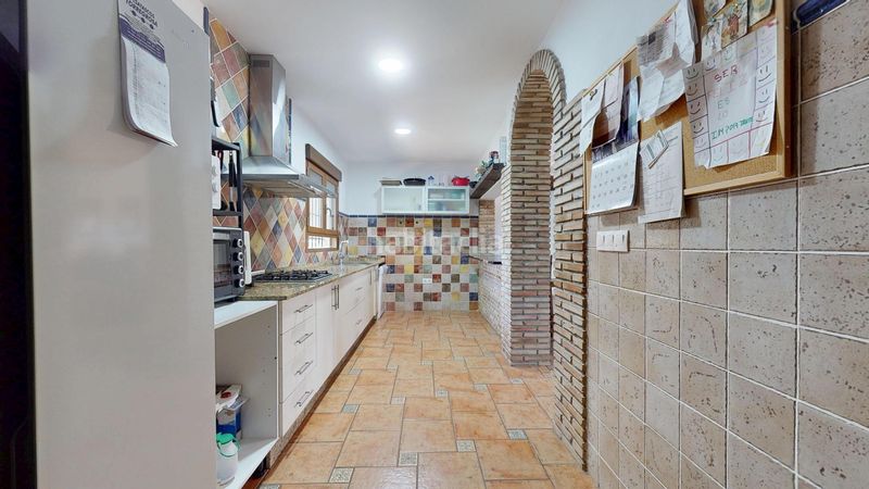 Foto a2734a2b-66b1-4aa3-bee4-4399da55007c. Xalet amb aparcament piscina a Agost