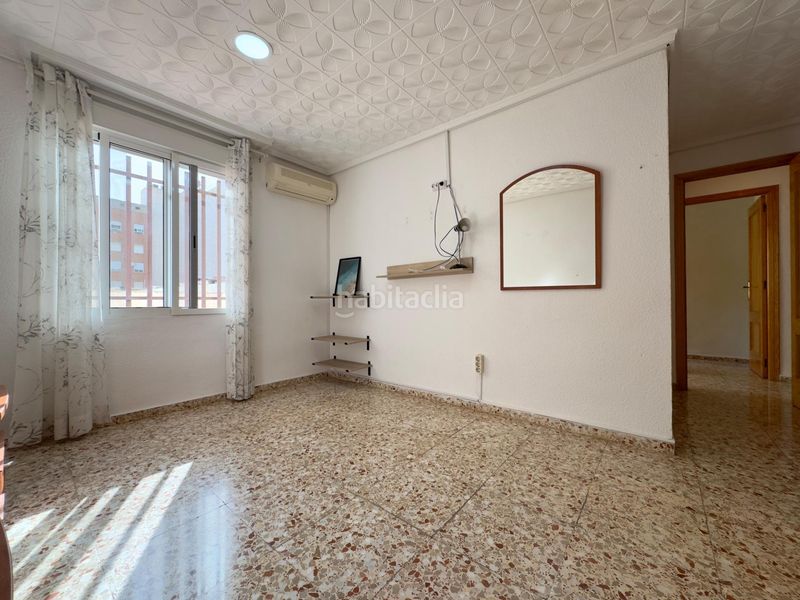Foto a0529851-1f4f-4a4b-9cc6-e55ad46fe8ab. Planta baixa amb calefacció a Carrús Oeste Elche / Elx
