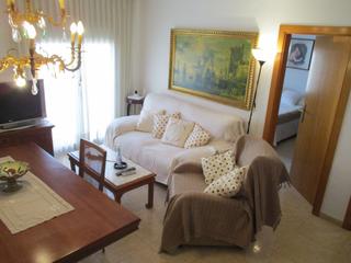 Appartement à Carrer de la font d'en canyelles 70. Piso ideal para dividir en vivienda y negocio
