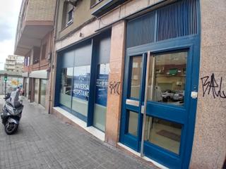 Miete Geschäftsraum in Carrer de coll i pujol 143. Local en alquiler calle coll i pujol 143