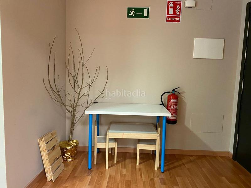 Foto 65da341f-0565-48dd-9f4f-4ed6a50f4d31. Alquiler local comercial en foix 32 local com. en alquiler en pueblo, 5 despachos. en Cambrils