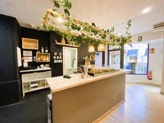 Location Local commercial à Pere iii 3. Local com. en alquiler en pueblo.