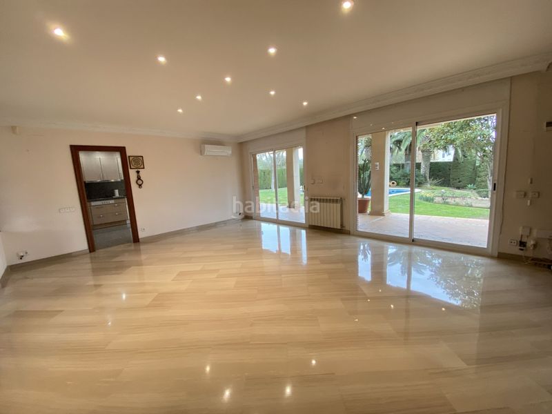 Foto 5127963a-4b62-4248-9d3b-2f286b81bf8b. Casa amb calefacció aparcament piscina a Vilafortuny Cambrils