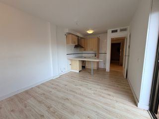 Piso en Joan maragall 16. Piso en venta en parellada, 2 dormitorios.