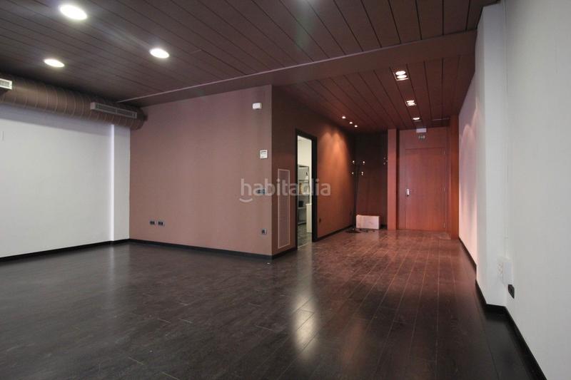 Foto e6bdf780-468c-48b6-8460-873a92b4d392. Location bureau dans Centre Granollers