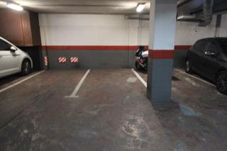 Aparcament cotxe a Carrer mare de déu de núria 9