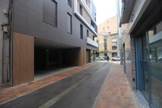 Aparcament cotxe a Carrer del sol 8. Plaça d'aparcament torres i bages
