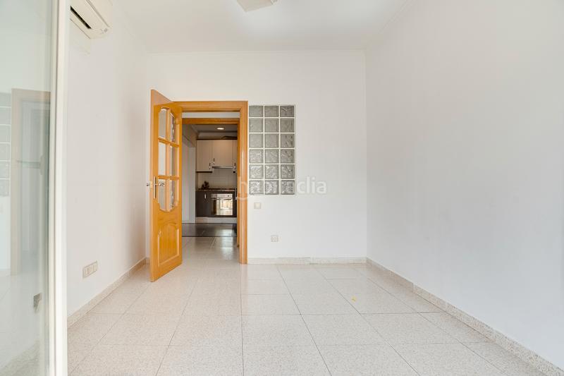 Foto b9ce75d3-d97b-4576-b7bd-5de7f7fdc6dd. Pis a Canovelles