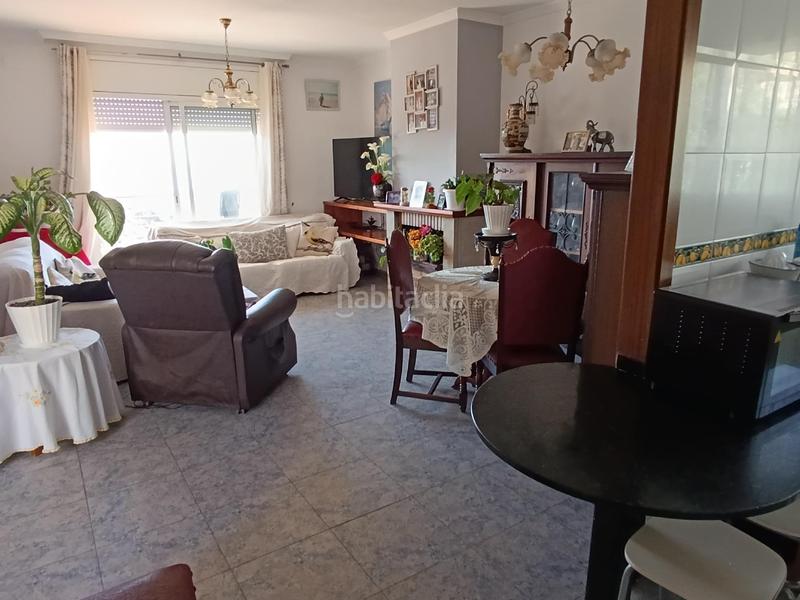 Foto e0699171-7307-4c65-933c-bccd25d9a77f. Casa amb calefacció aparcament a Castellet i la Gornal