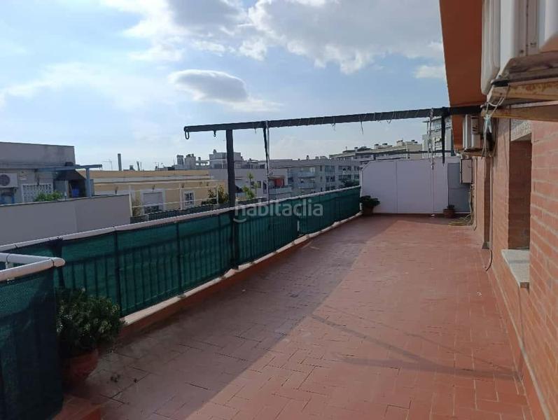 Foto d0fa0b00-2fd1-4e72-8e79-db9e6524a74f. Attique avec chauffage dans Ciutat Cooperativa-Molí Nou Sant Boi de Llobregat