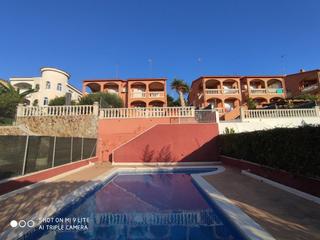 Location Maison jumelée  Calle colombia. Casa con piscina propia y vistas al mar