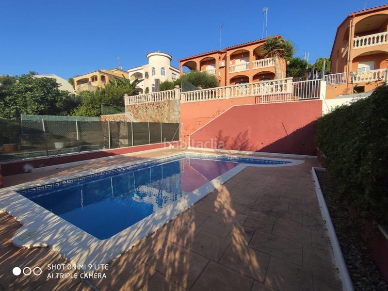 Foto 72214b13-b948-485a-bb3b-aff60a65ad37. Rent towny house with heating parking pool in Segur de Calafell nucli urbà Segur de Calafell