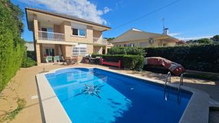 Casa in Segur de Calafell Nucli Urbà. Casa unifamiliar con piscina en segur de calafell