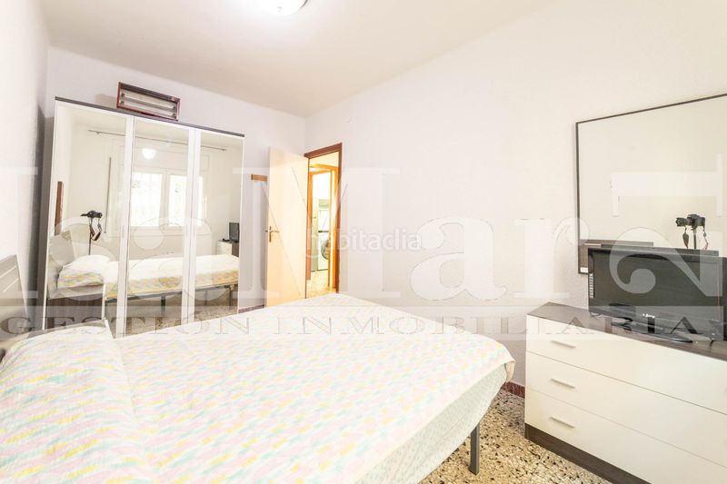 Foto cc344767-47c4-403a-9903-9b388a6971d5. Pis a Segur Platja Segur de Calafell