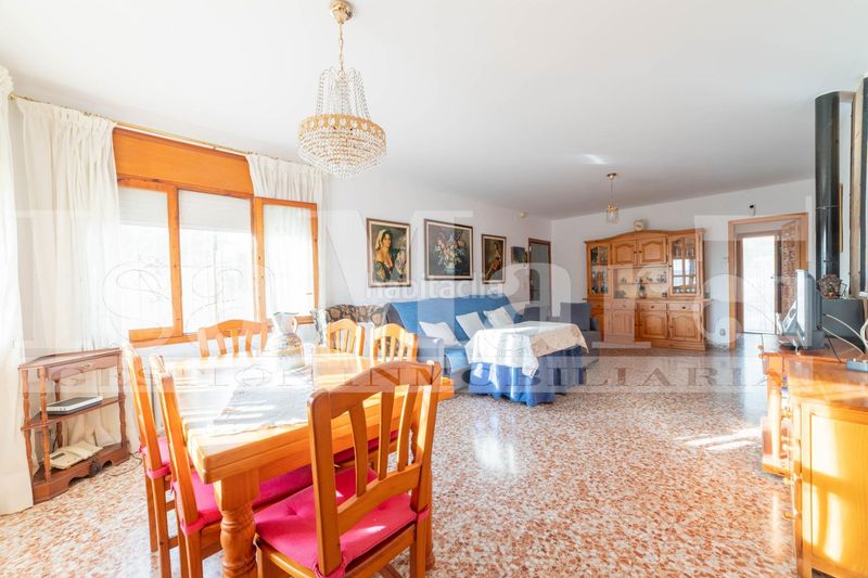 Foto 8b93e250-69b6-427c-b98c-9aa9e4c33d09. Casa a calle Bellvei 8 a Bellvei