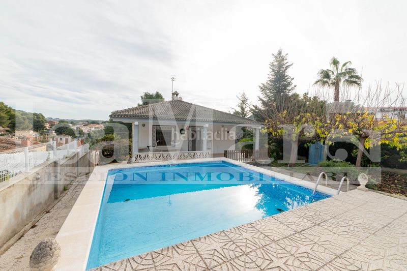 Foto c1c020d0-604a-467b-b183-5053d4427aaf. Casa a calle Bellvei 8 a Bellvei