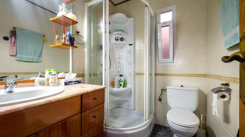 Foto 70ea75c7-1f25-466c-a2bf-0518860fd4ee. Casa adossada amb calefacció aparcament a Les Roquetes Sant Pere de Ribes