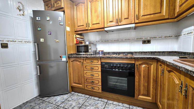 Foto b10919a9-6840-4eb2-bc5e-bae9632d797d. Casa adossada amb calefacció aparcament a Les Roquetes Sant Pere de Ribes