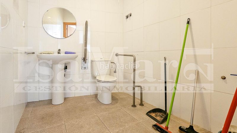 Foto 6f5f94c4-fb25-4d58-ac85-f5b19e4d321d. Local comercial a Centrevila Vilanova i la Geltrú