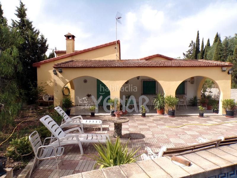 Foto 23d85f6b-6d3f-475a-ab04-c35fe7459d6d. Chalet con piscina in Castalla