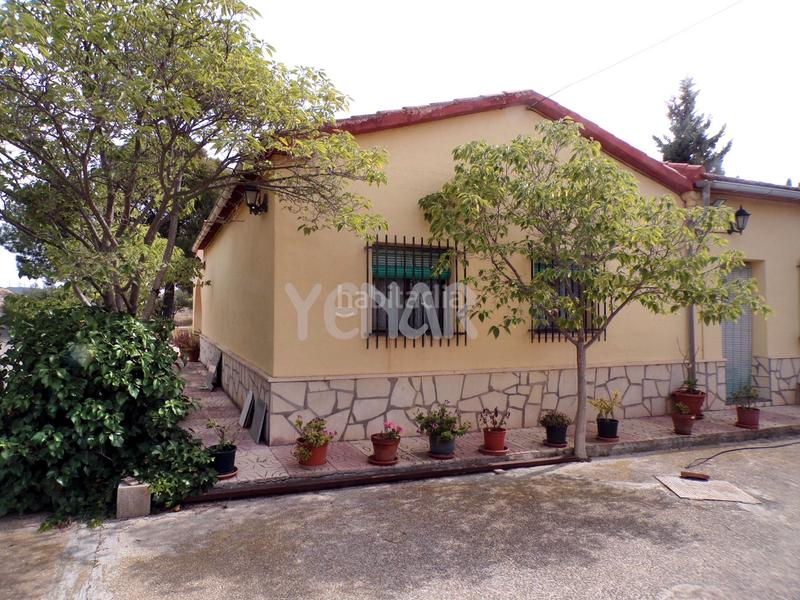 Foto 6fffa143-17d8-4471-8426-bf2adf211893. Chalet con piscina in Castalla