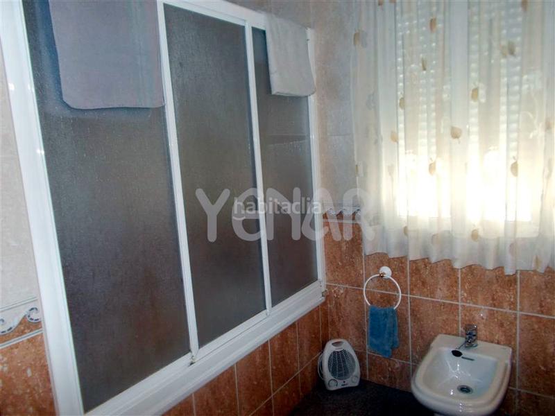 Foto cf3c1a26-6330-4ddc-9486-e7ffc05b371f. Reihenhaus mit parking in Castalla