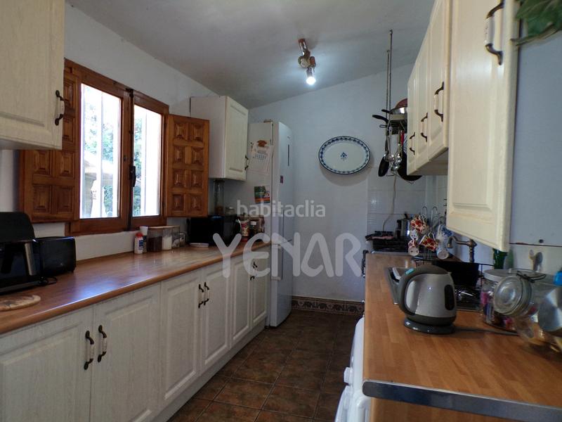 Foto 49f8adf7-dd15-495d-a962-670ced21a930. Masia amb xemeneia a Ibi