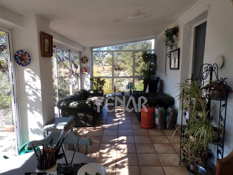 Foto b55a774d-ebd2-45f8-9678-53989f4a871a. Masia amb xemeneia a Ibi