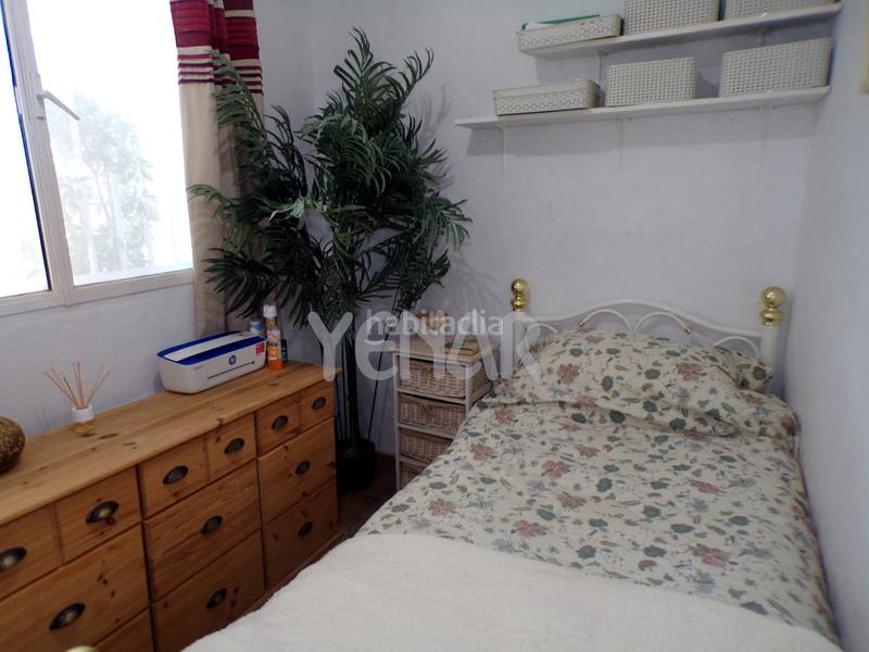 Foto c13bb5df-7e44-48f0-b9fc-db78b16192bd. Masia amb xemeneia a Ibi