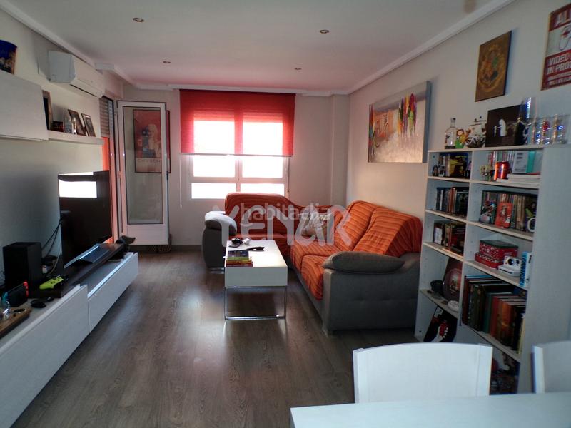 Foto cd05de46-ca8b-4fa8-8a47-4bc1641297fe. Piso  en Castalla