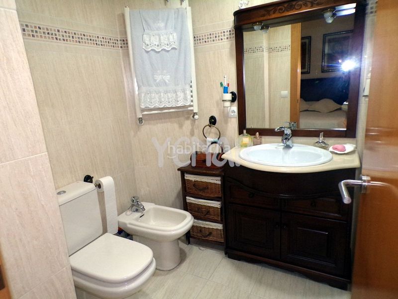 Foto d3df6467-ac5a-426b-b1ff-600391f32380. Duplex con riscaldamento in Castalla