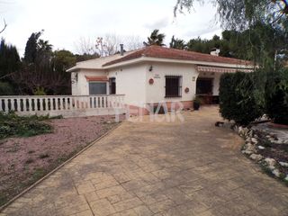 Bauernhof in Tibi. Encantadora casa de campo en urbanización terol  tibi