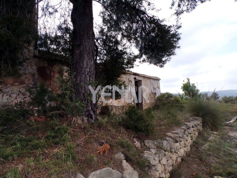 Foto 6348351e-4225-4374-b6fc-e2eb7654fb3a. Masia a Castalla