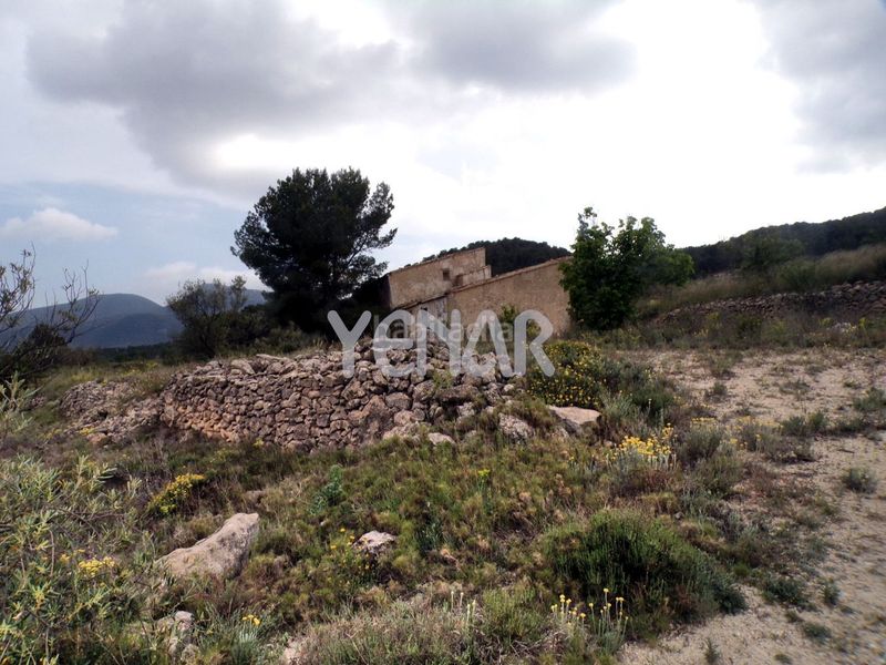 Foto ad1014bd-2d8d-4b19-bdaf-fbe55caa9044. Masia a Castalla