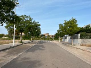 Terreny residencial a Calle 137 20. Parcela urbana a dos calles zona urbanizada