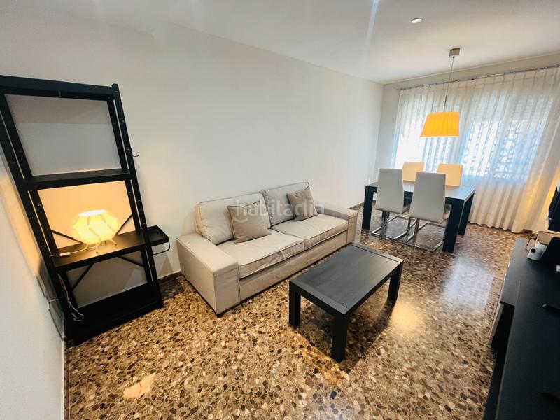 Foto 2cd14d88-14f0-4873-a67f-25182adaec3b. Affitto appartamento in carrer hispanitat 8 in Moncada