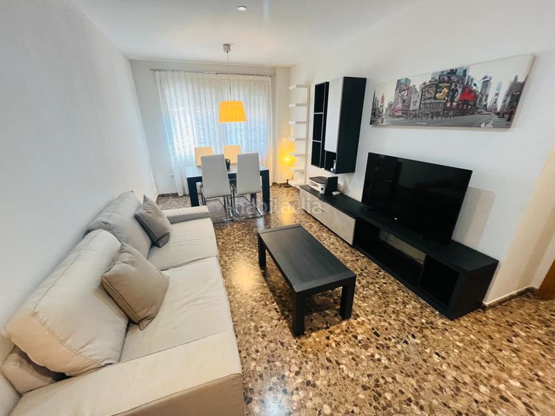 Foto 4445cd66-b5d9-4cff-b529-4c3fd6be57d7. Affitto appartamento in carrer hispanitat 8 in Moncada