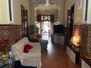 Casa a Moncada. Casa de pueblo a reformar zona centro