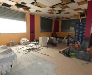Lloguer Local Comercial a Moncada. Local comercial esquinero